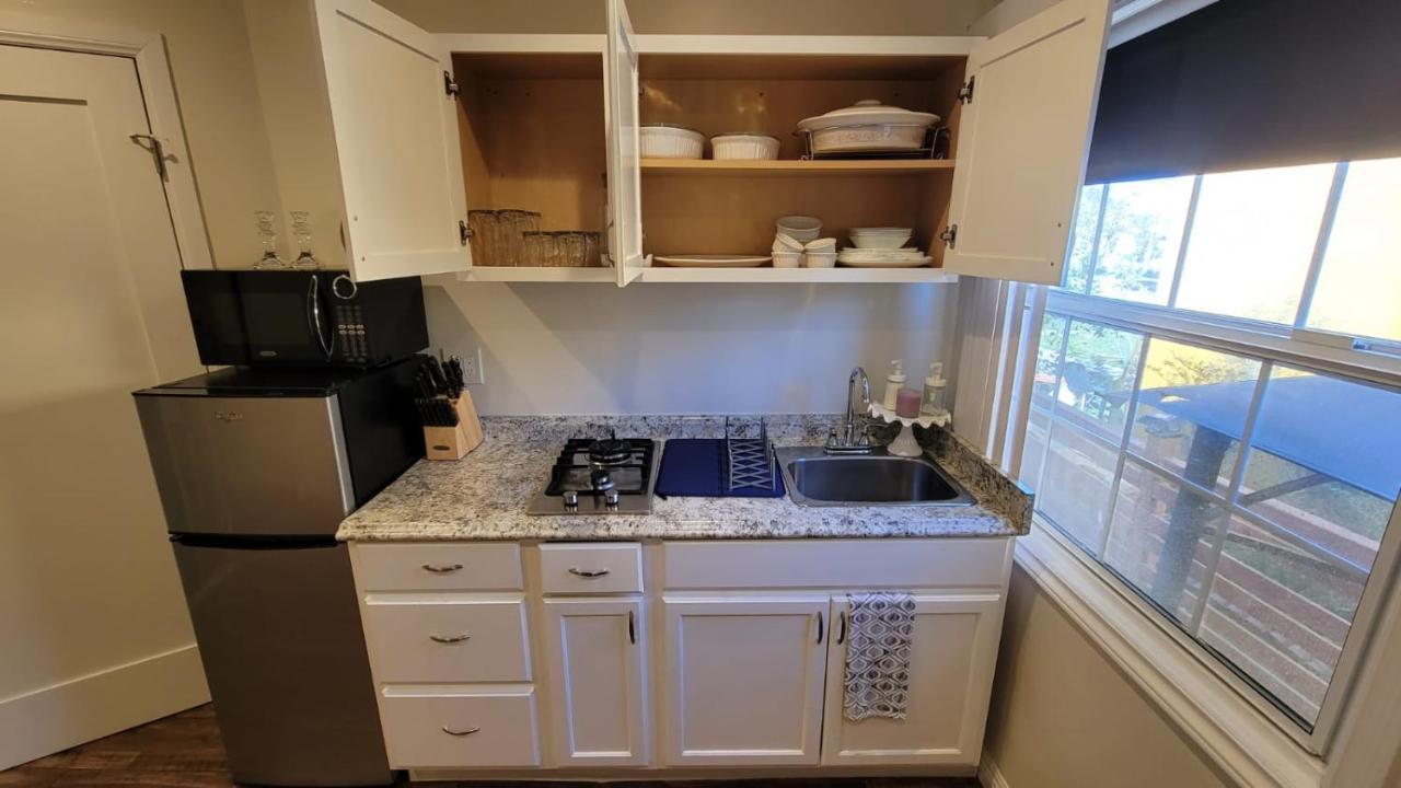 Adorable Modern Guesthouse With Full Kitchen لوس أنجلوس المظهر الخارجي الصورة